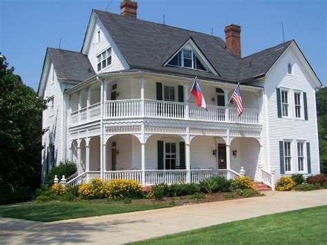 places to stay in cartersville ga